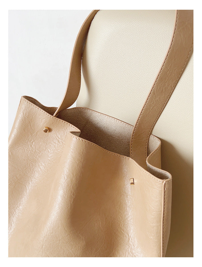 Chic Leather Bucket Bag