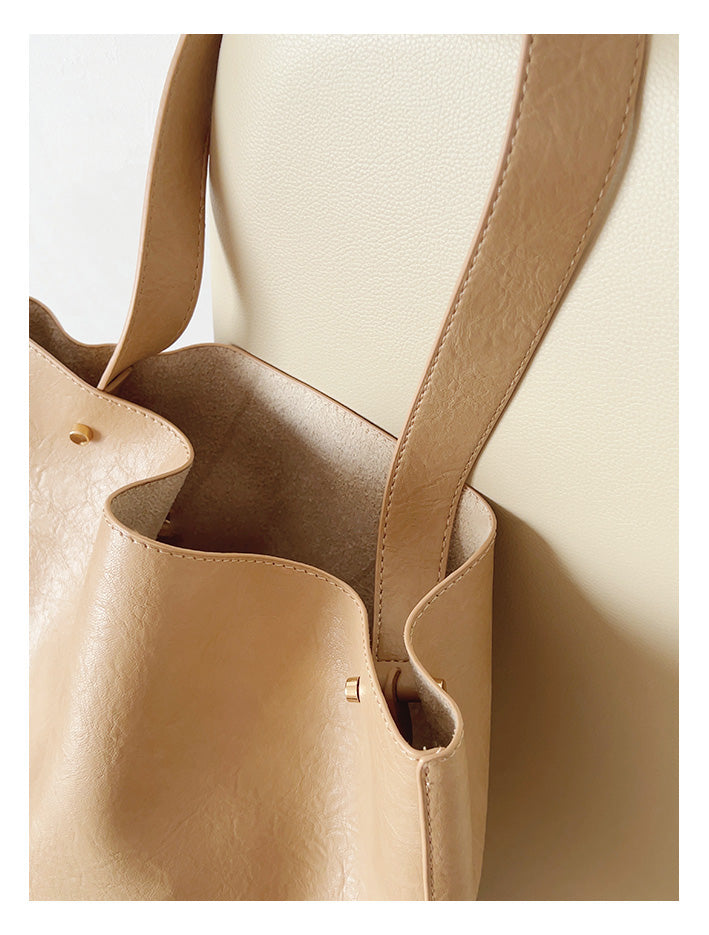 Chic Leather Bucket Bag