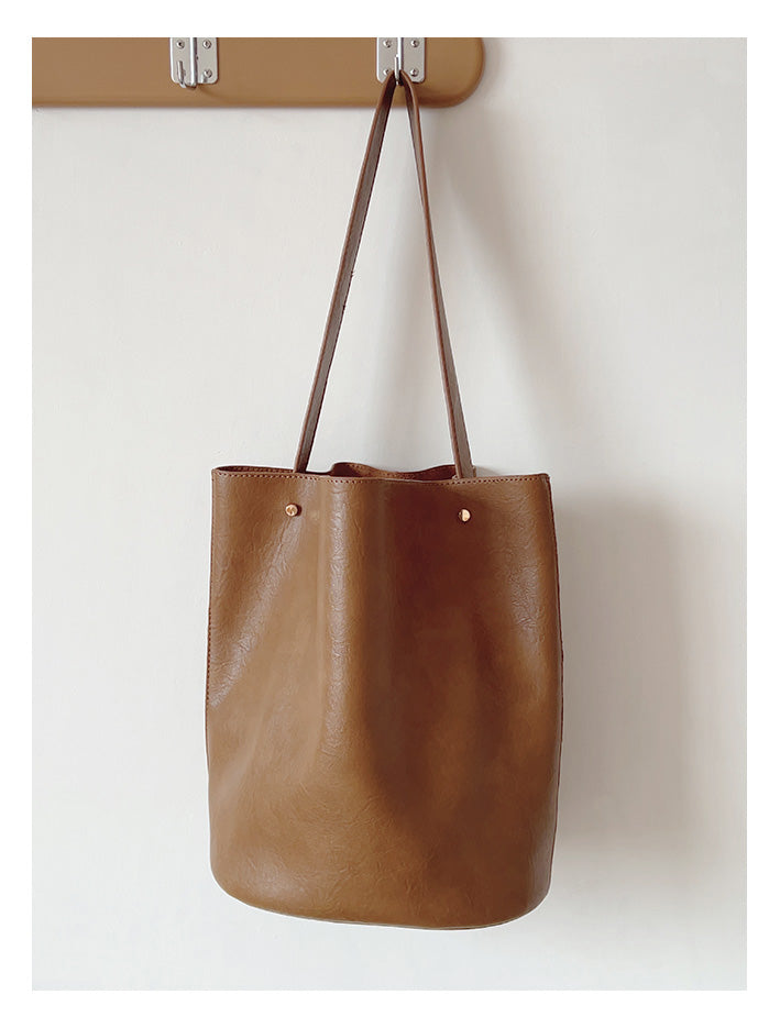 Chic Leather Bucket Bag