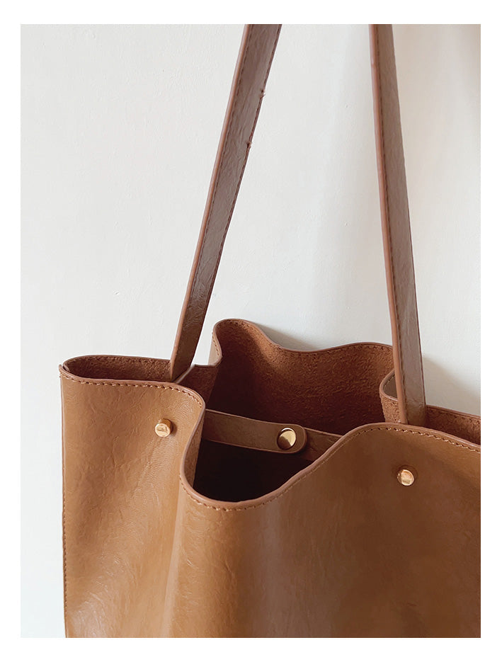 Chic Leather Bucket Bag
