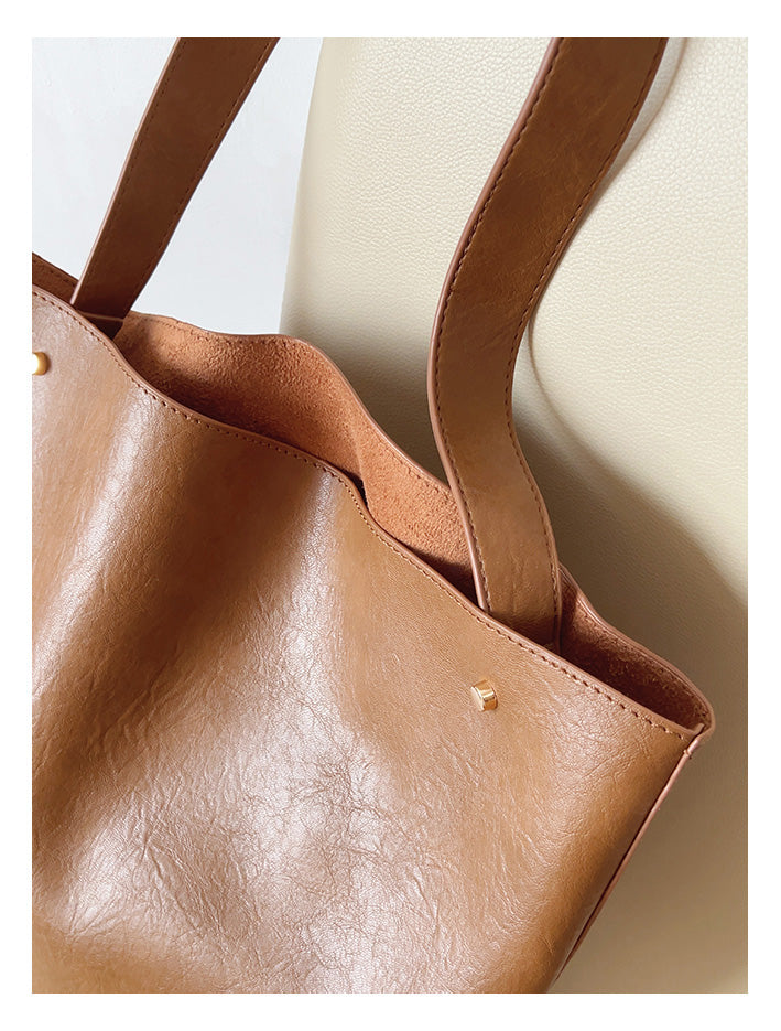 Chic Leather Bucket Bag