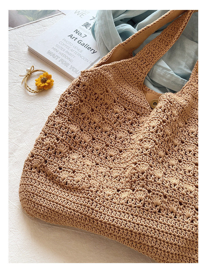 Medium Hobo Tote Bag