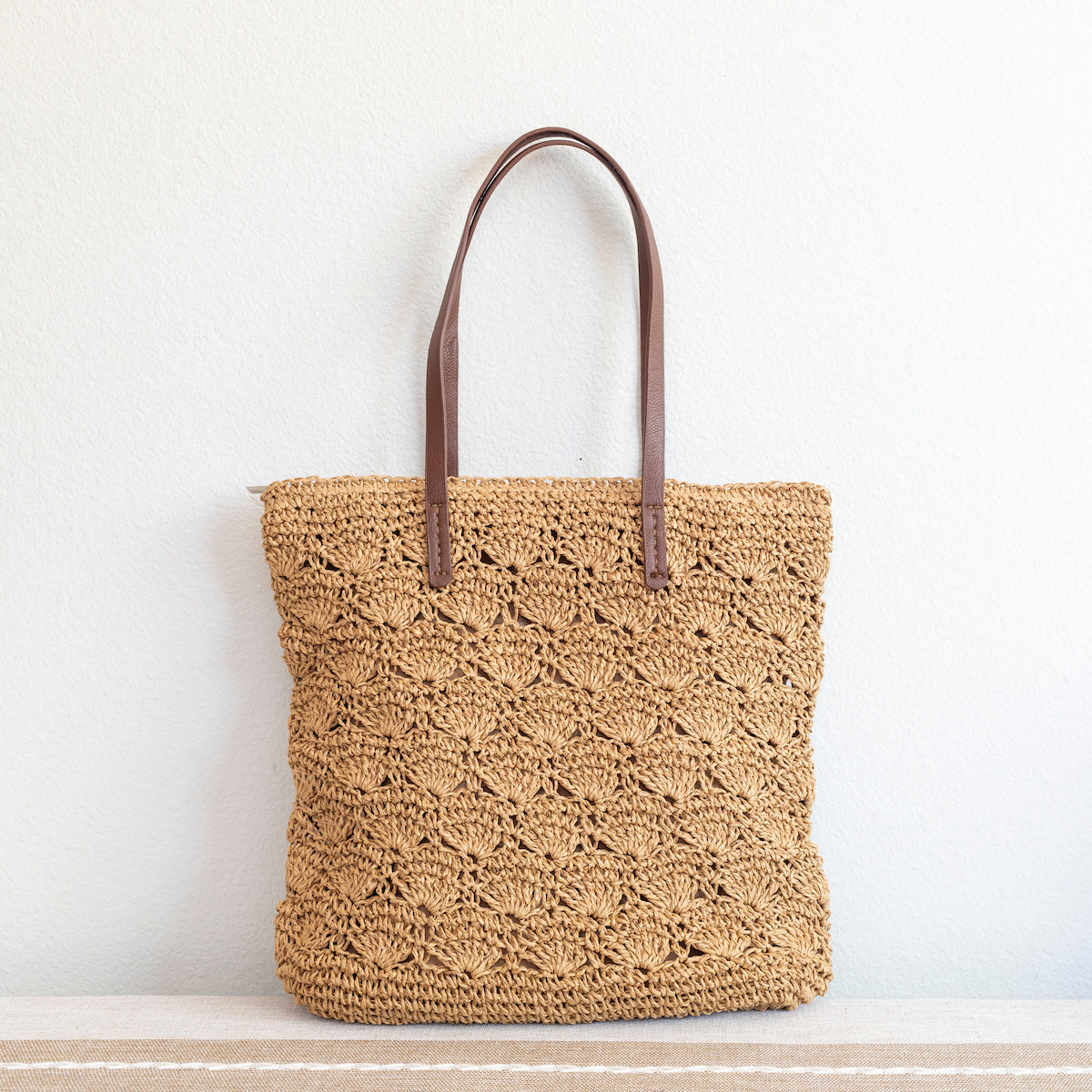 Straw Woven Summer Fashion Bag with Floral Designs