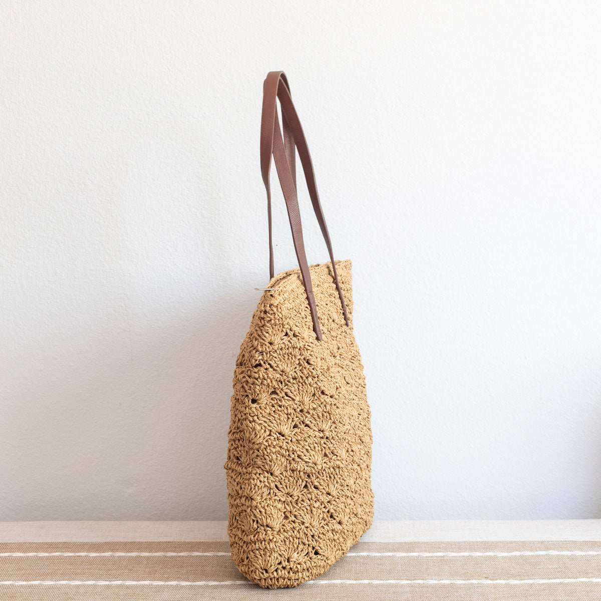 Straw Woven Summer Fashion Bag with Floral Designs