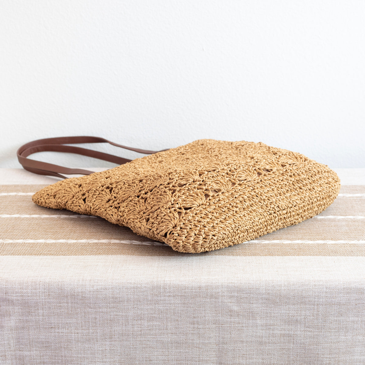 Straw Woven Summer Fashion Bag with Floral Designs