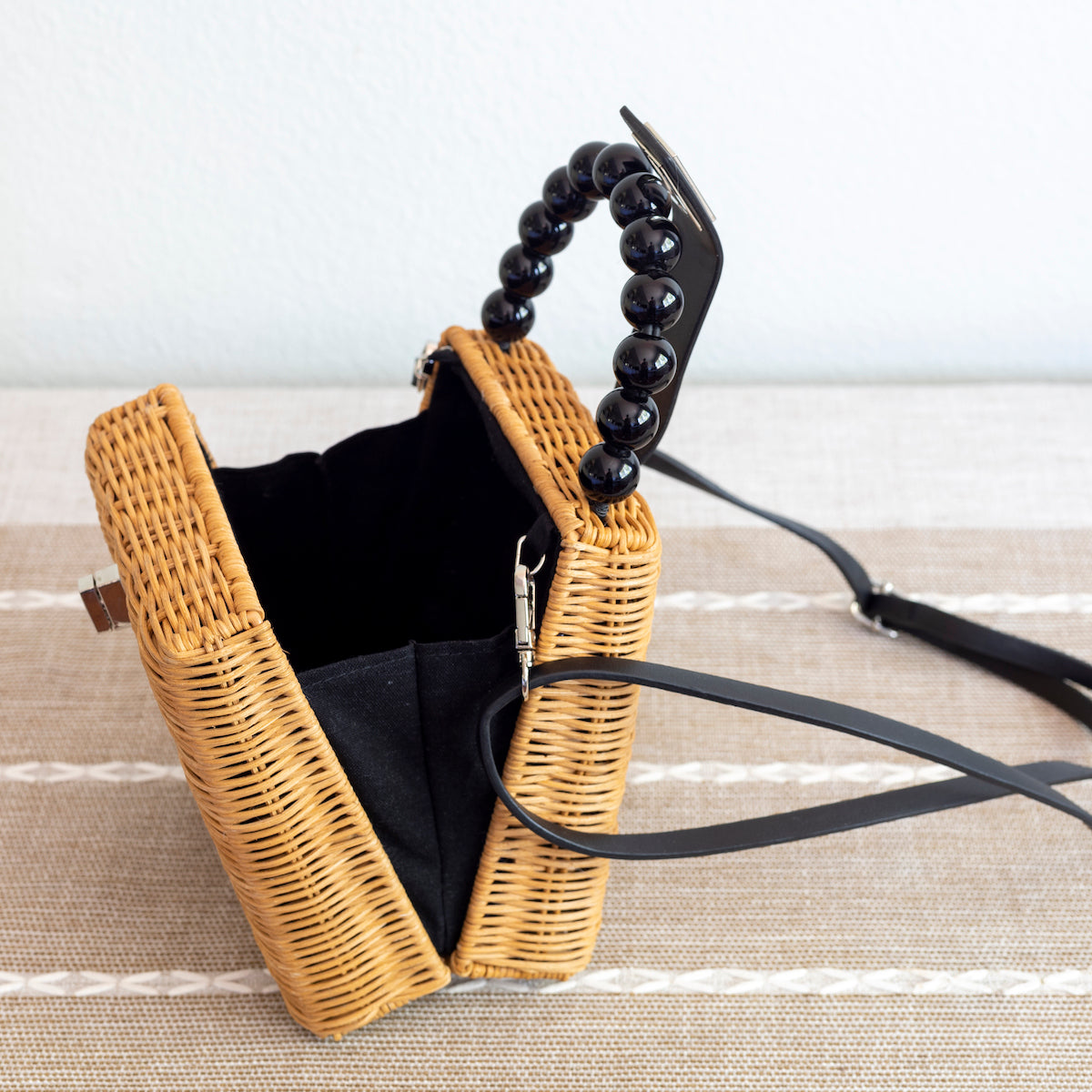 Rustic Chic Women's Hand Woven Rattan Weave Basket Bag