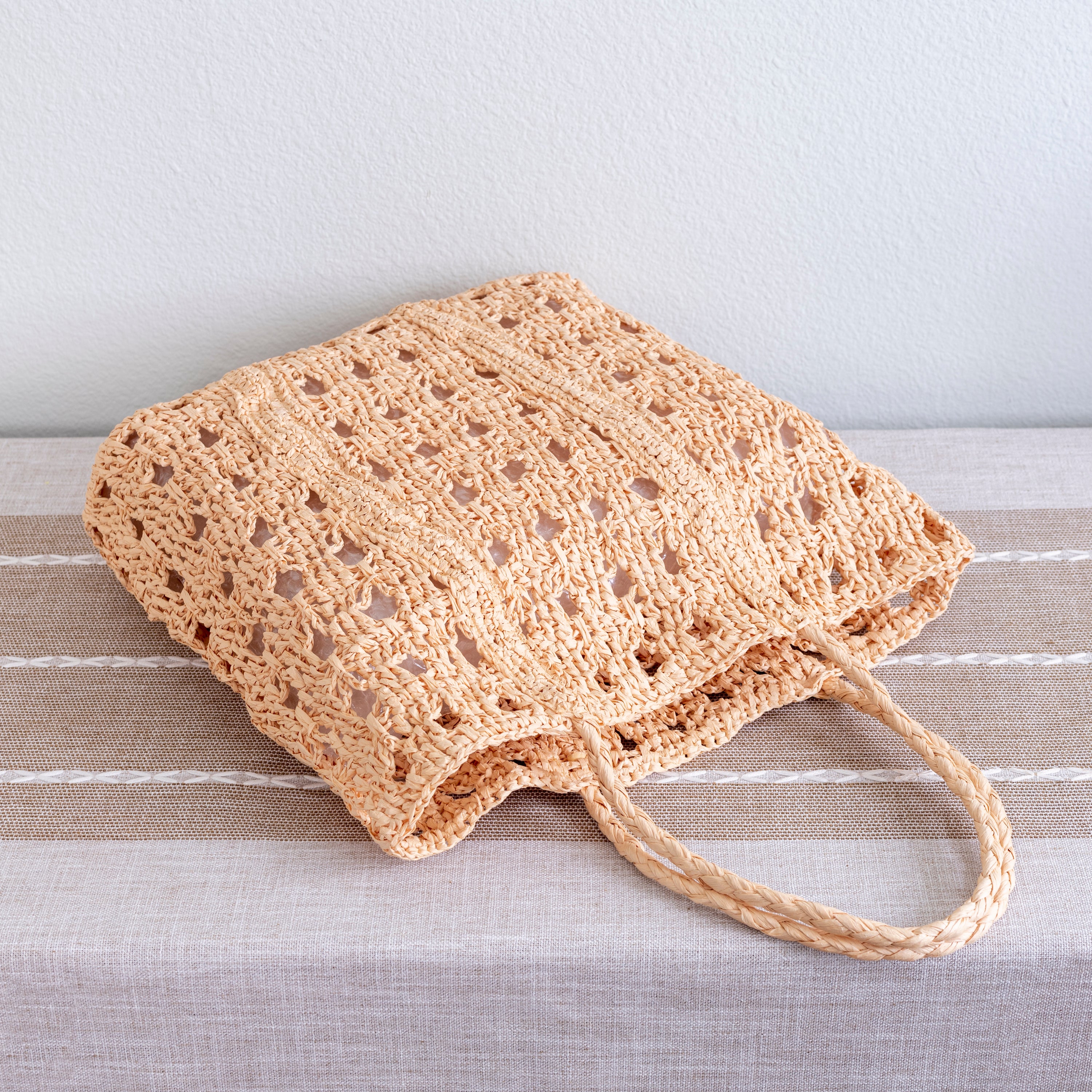 Women's Large Woven Summer Straw Tote