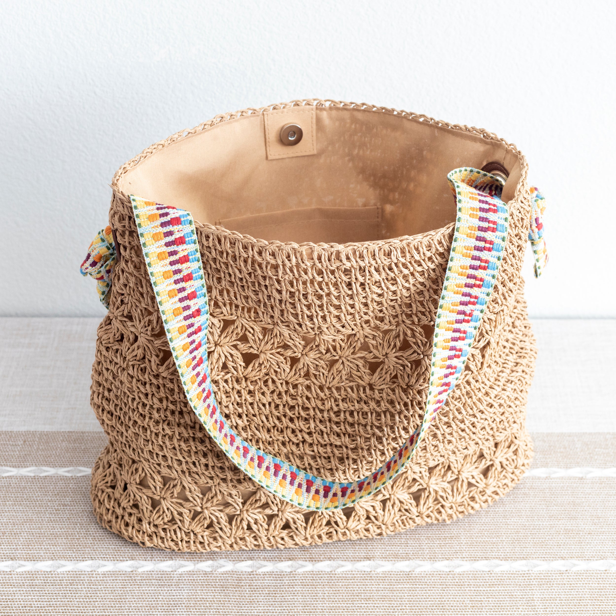Lightweight Straw Woven Summer Tote