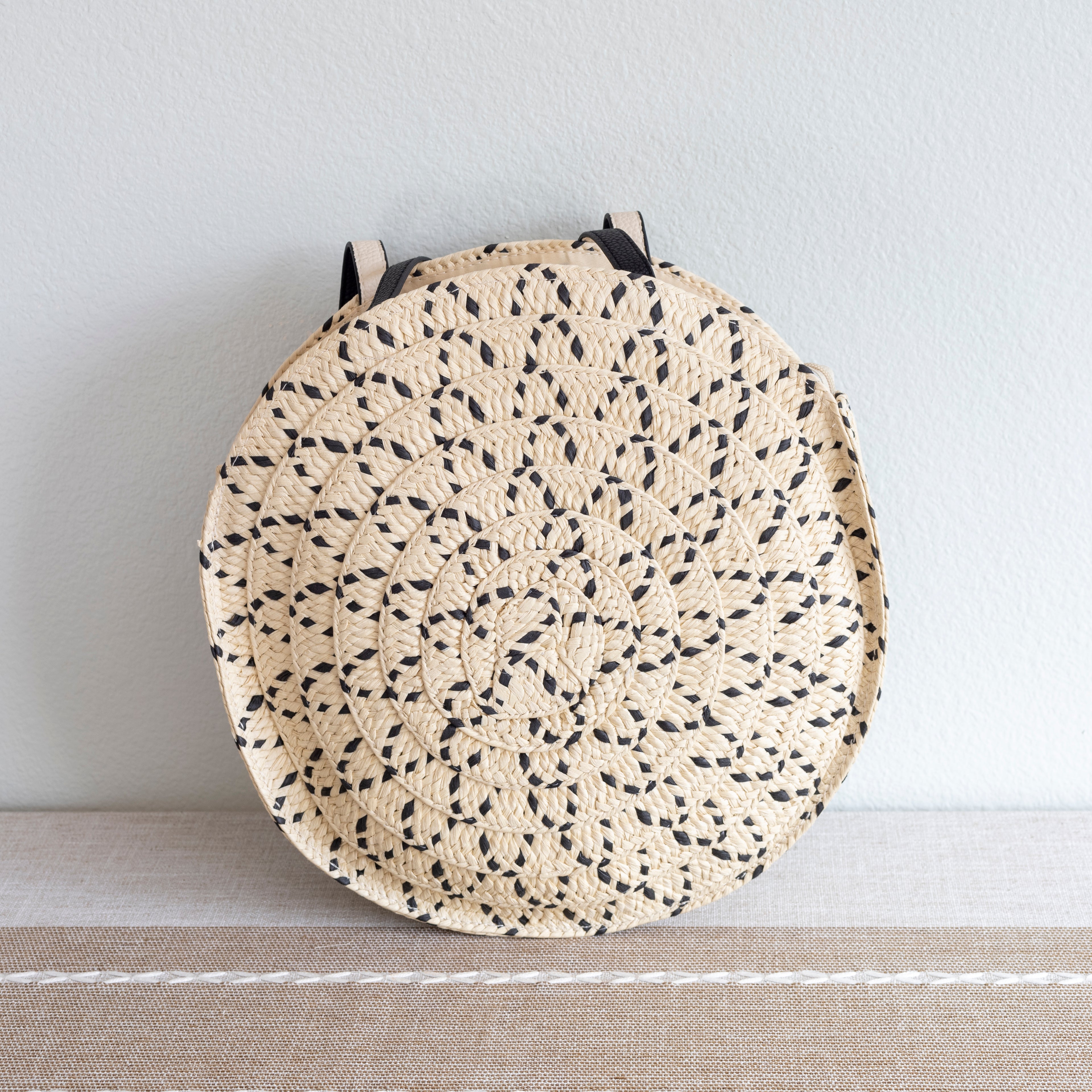 Round Straw Fashion Tote