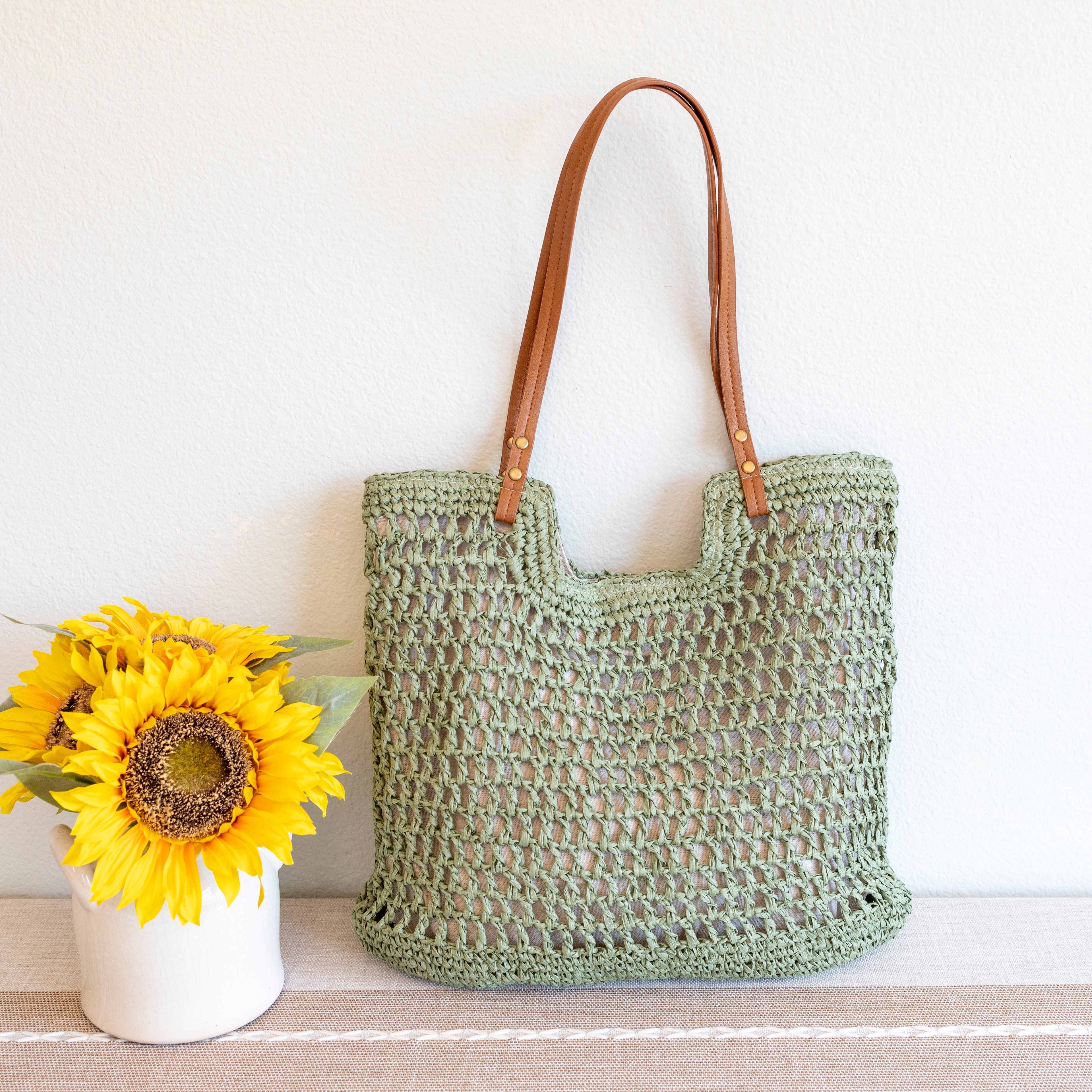 Lightweight Straw Woven Square Tote Bag