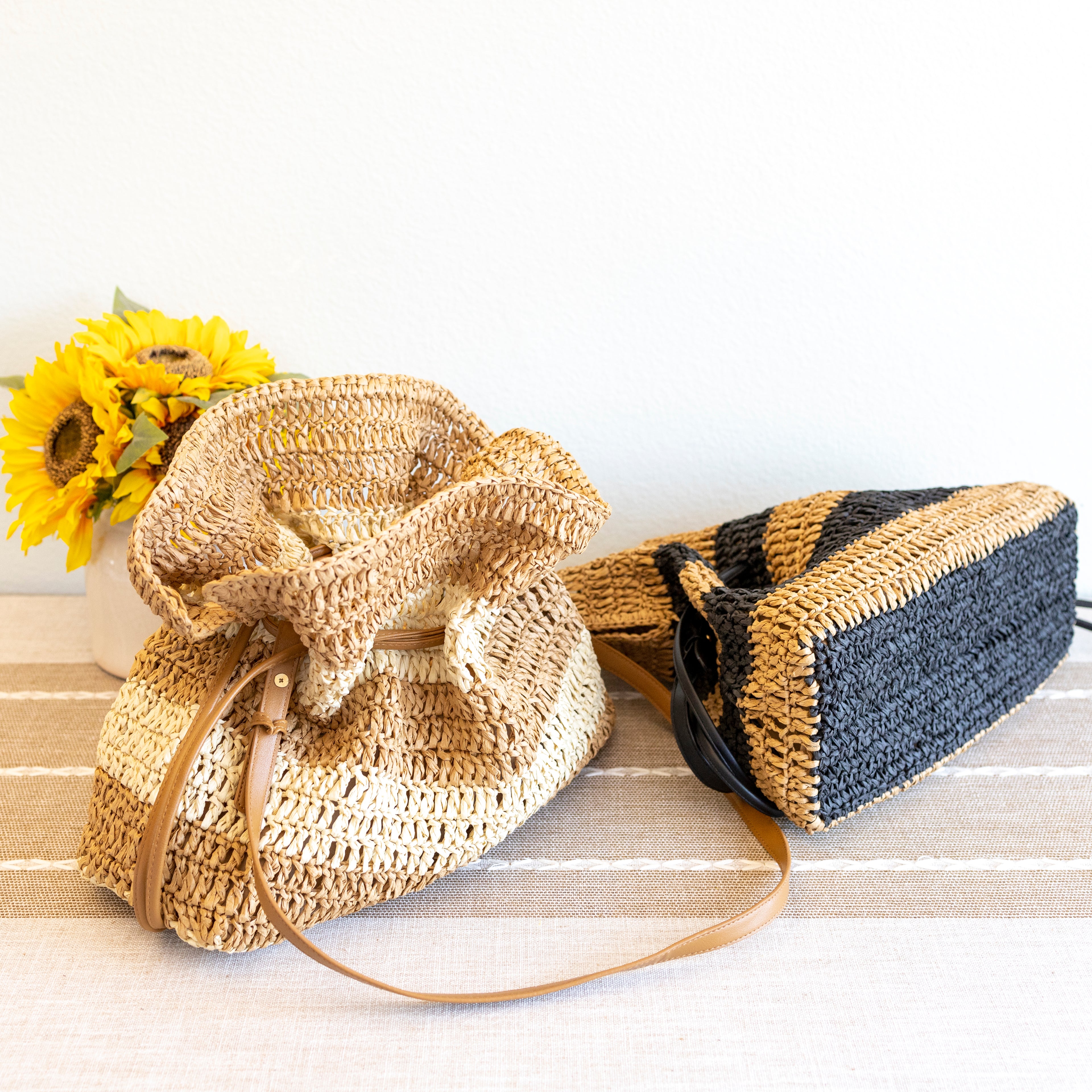 Fashion Stripe Straw Drawstring Bag