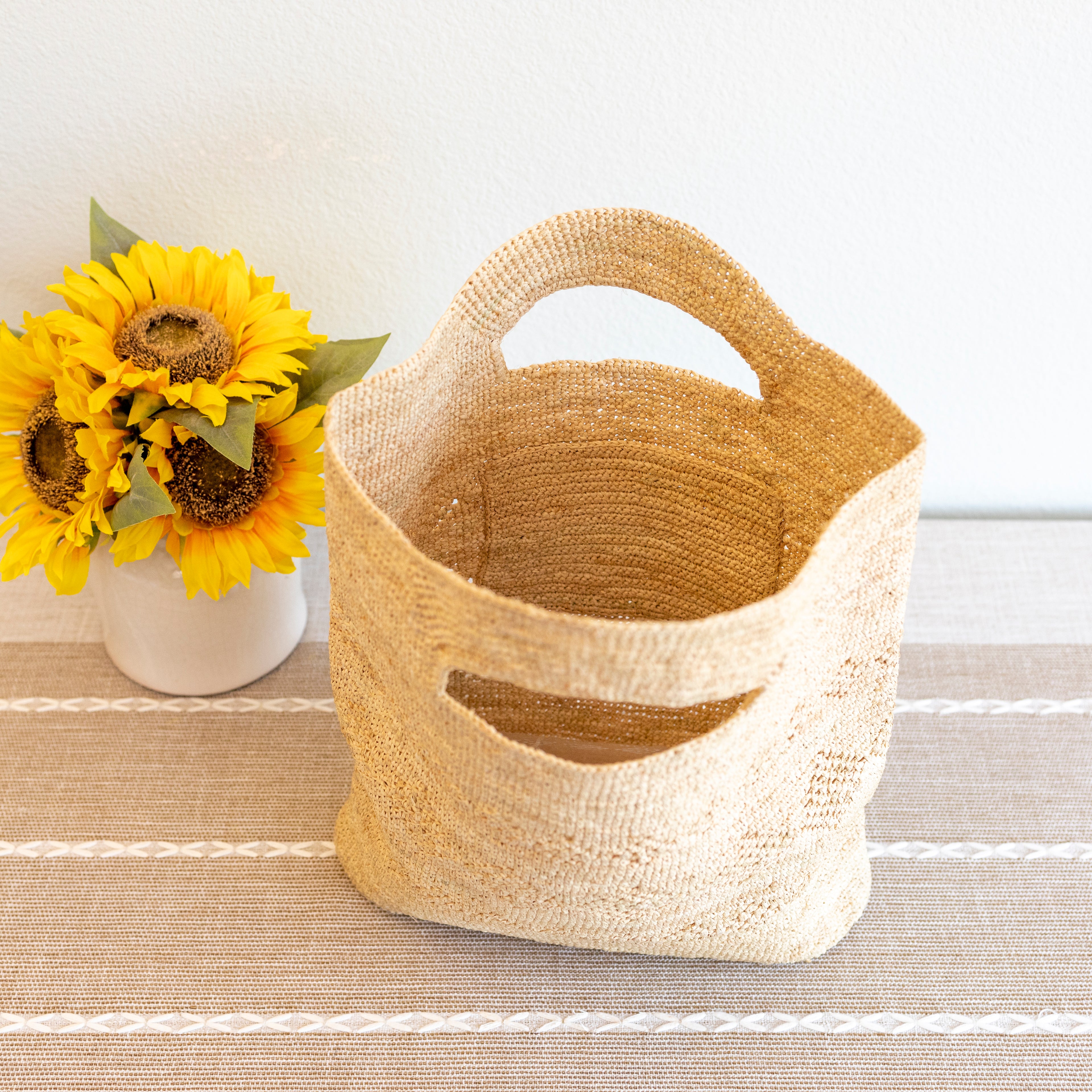 Hand Woven Fashion Raffia Beach Bag