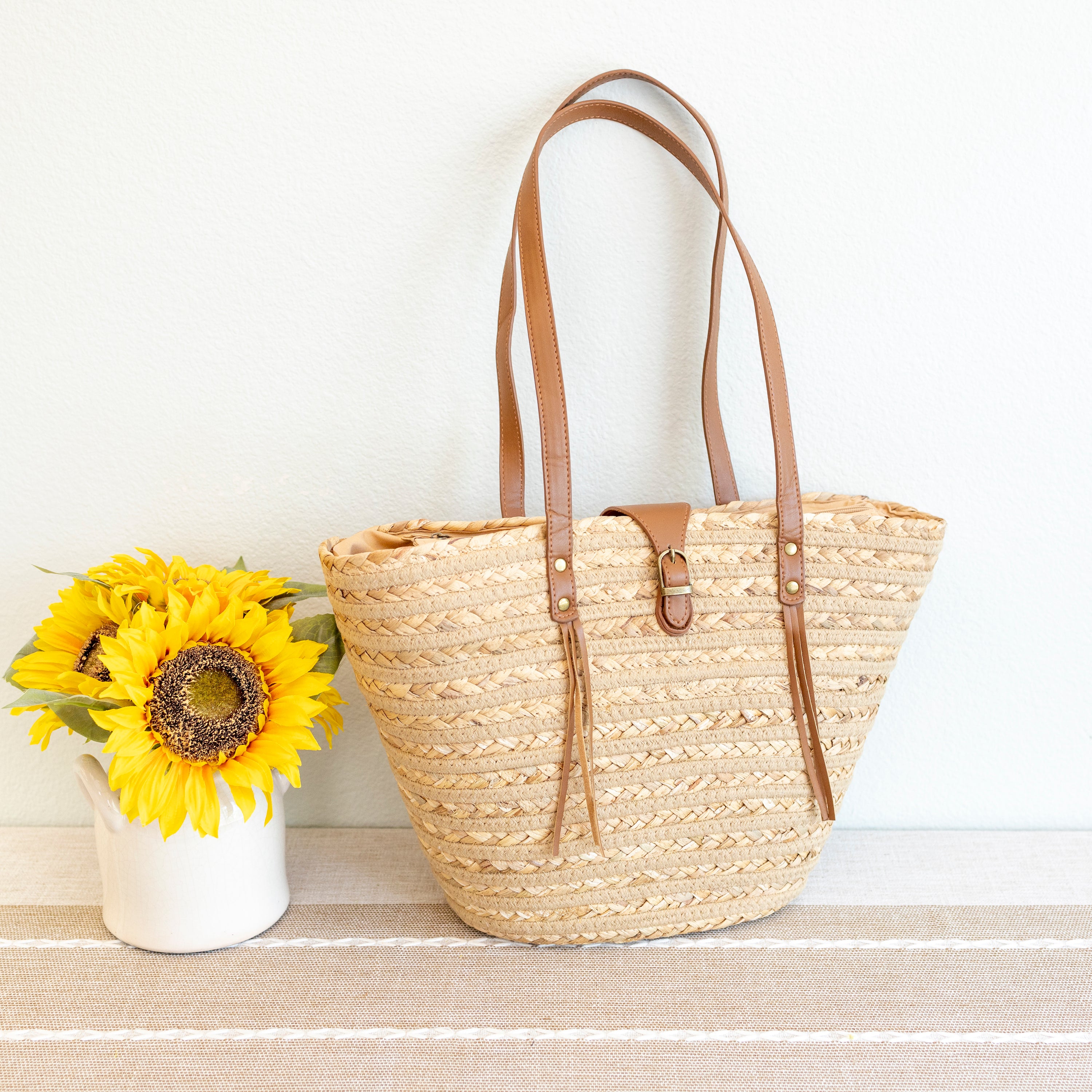 Women's Woven Straw Market Tote Bag