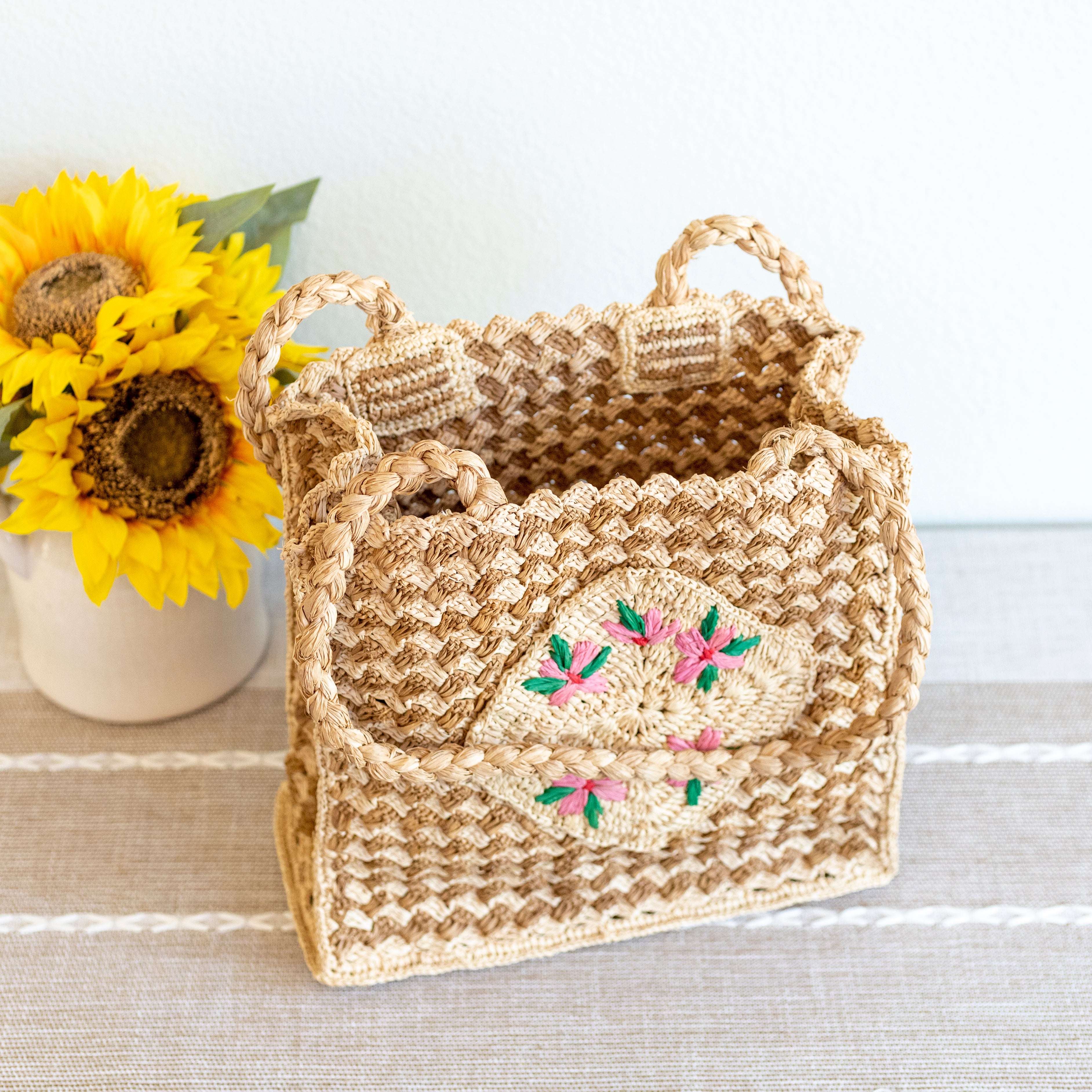 Top Handle Raffia Straw Handbag with Floral Designs