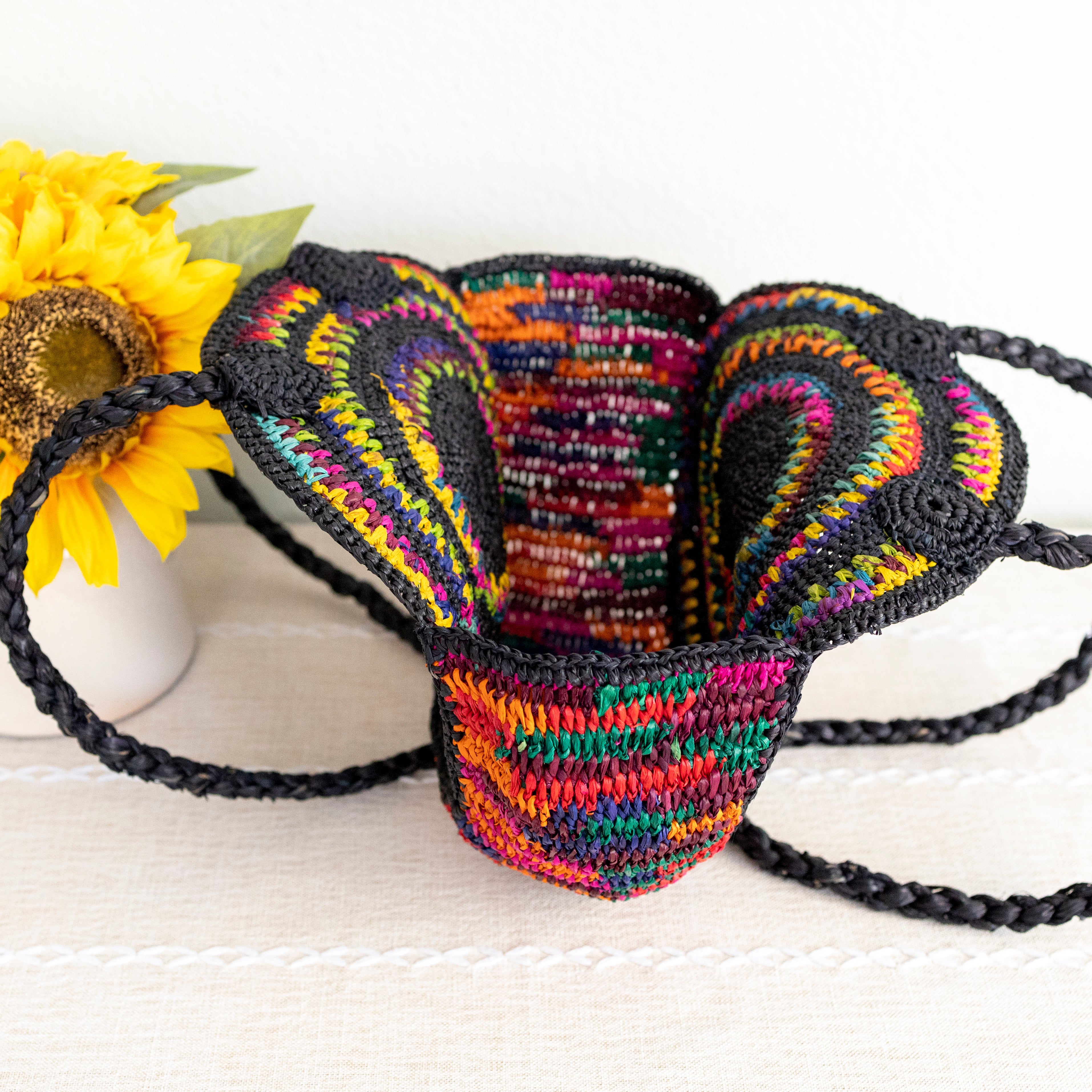 Round Raffia Woven Shoulder Bag
