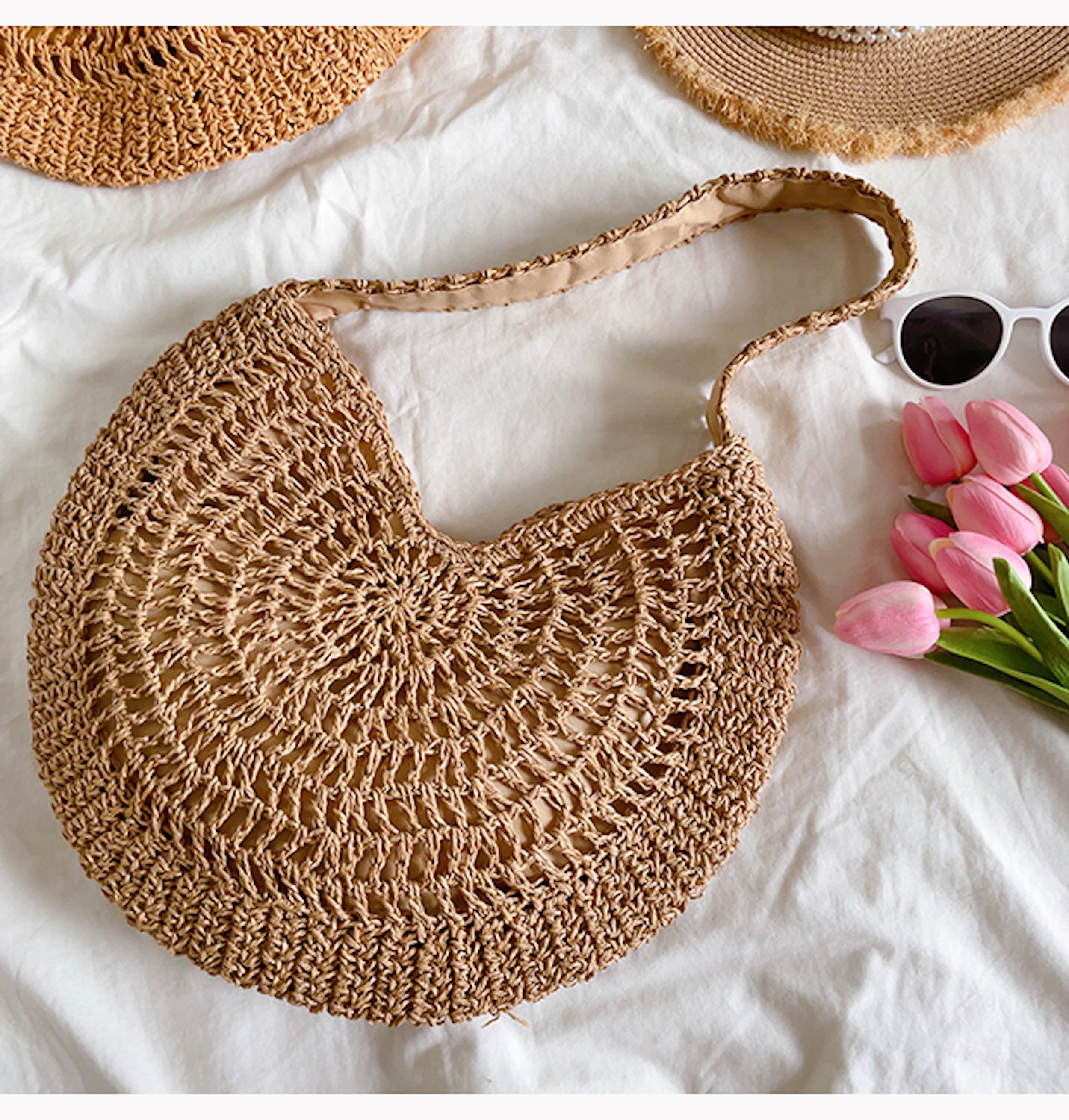 Round Straw Fashion Tote