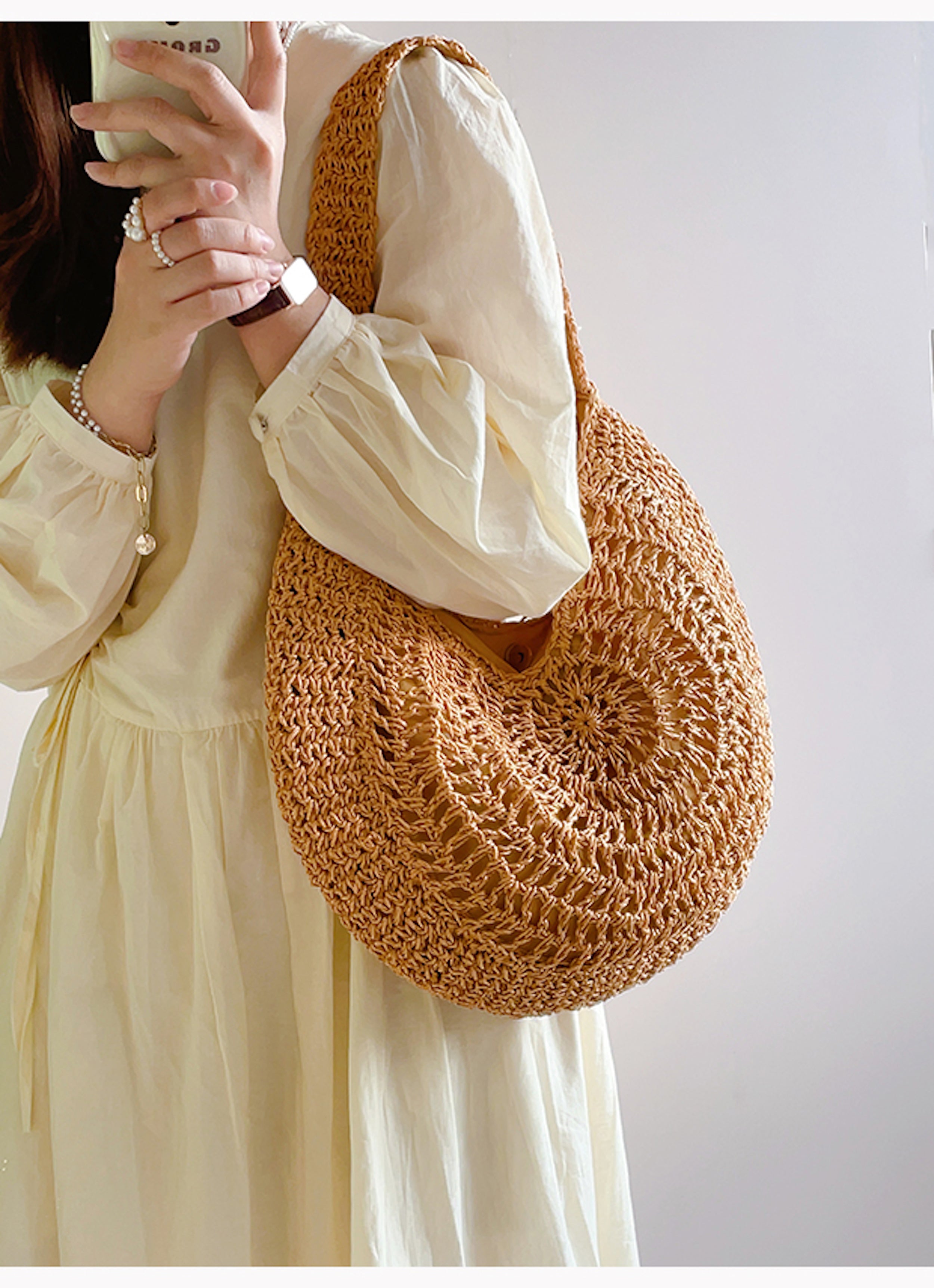 Round Straw Fashion Tote