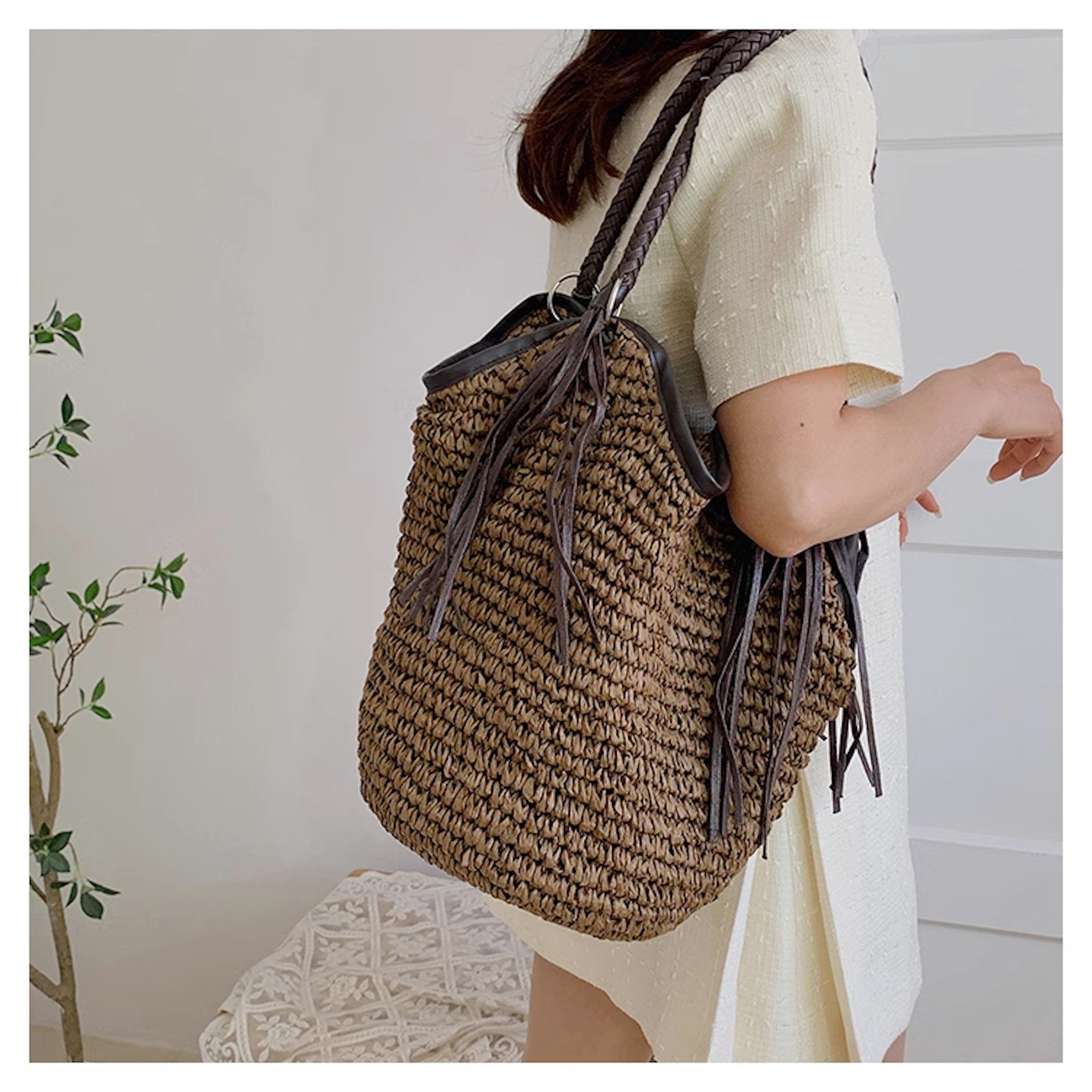 Large Straw Woven Bucket Tote Bag
