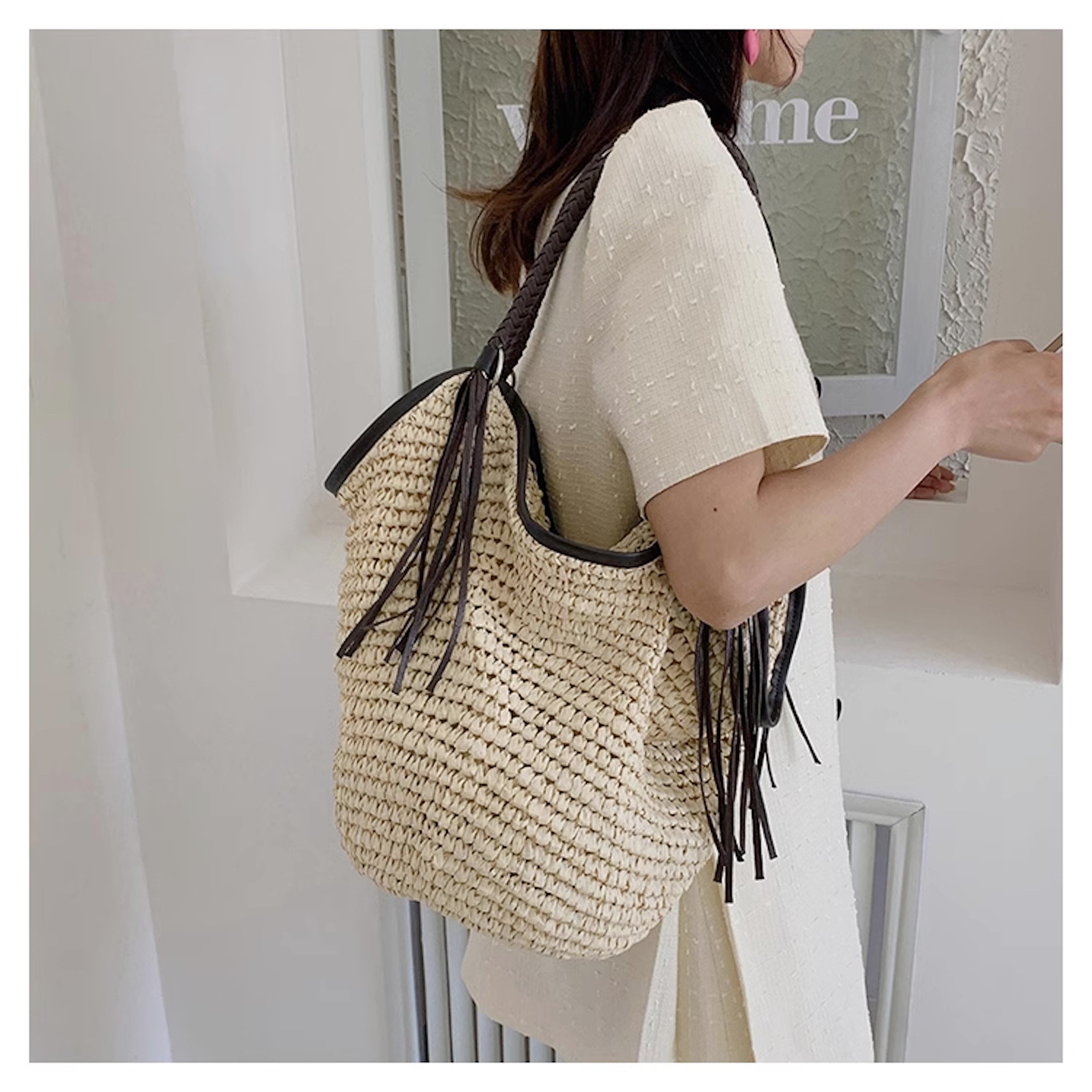 Large Straw Woven Bucket Tote Bag