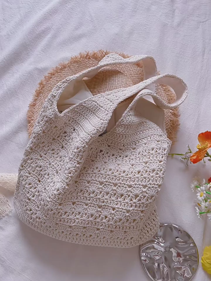 Medium Hobo Tote Bag